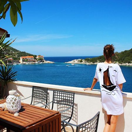 Accommodation Triton Lastovo エクステリア 写真