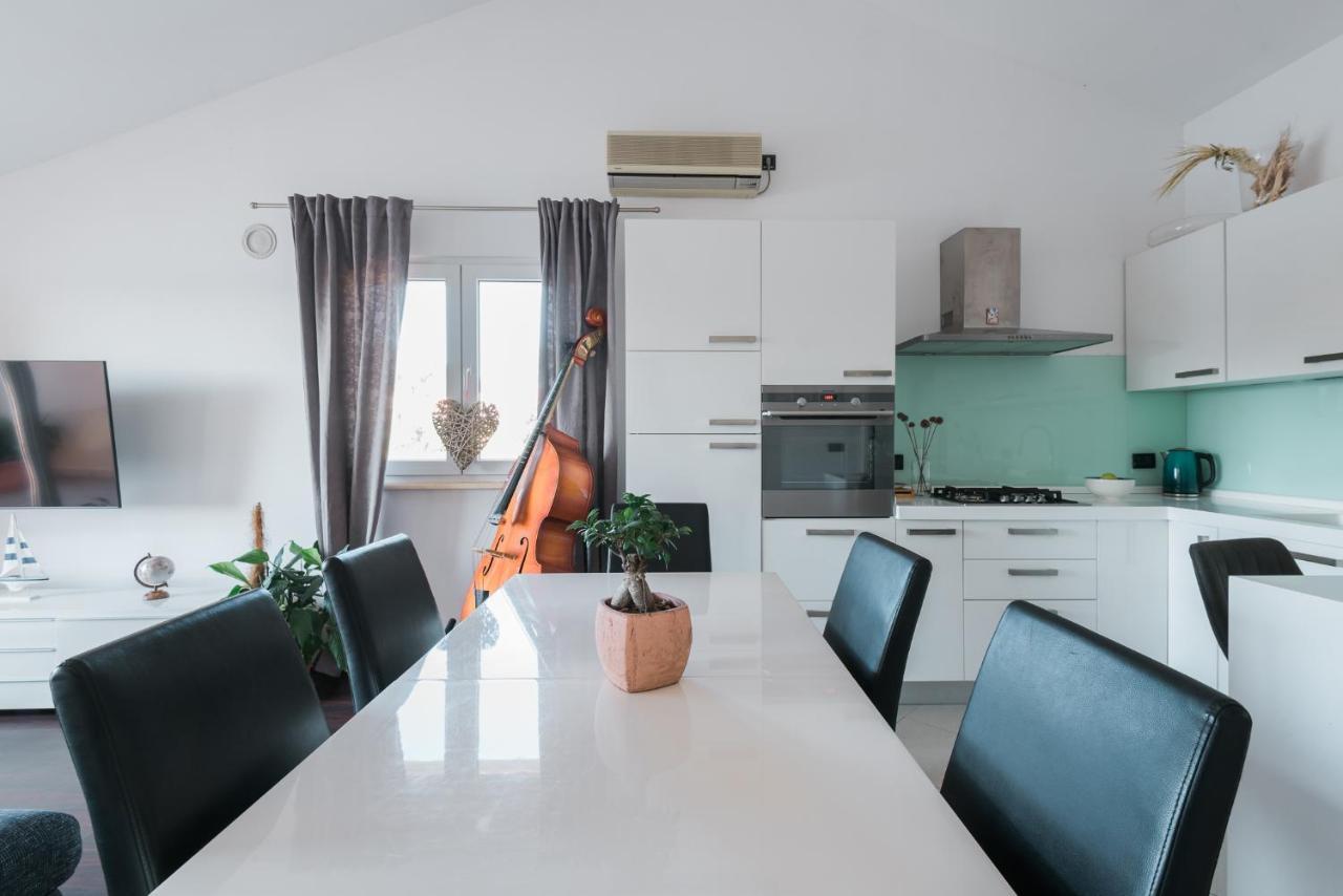 Accommodation Triton Lastovo エクステリア 写真